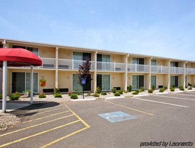 Homespring Inn & Studios - Hartford South - Rocky Hill Exterior photo